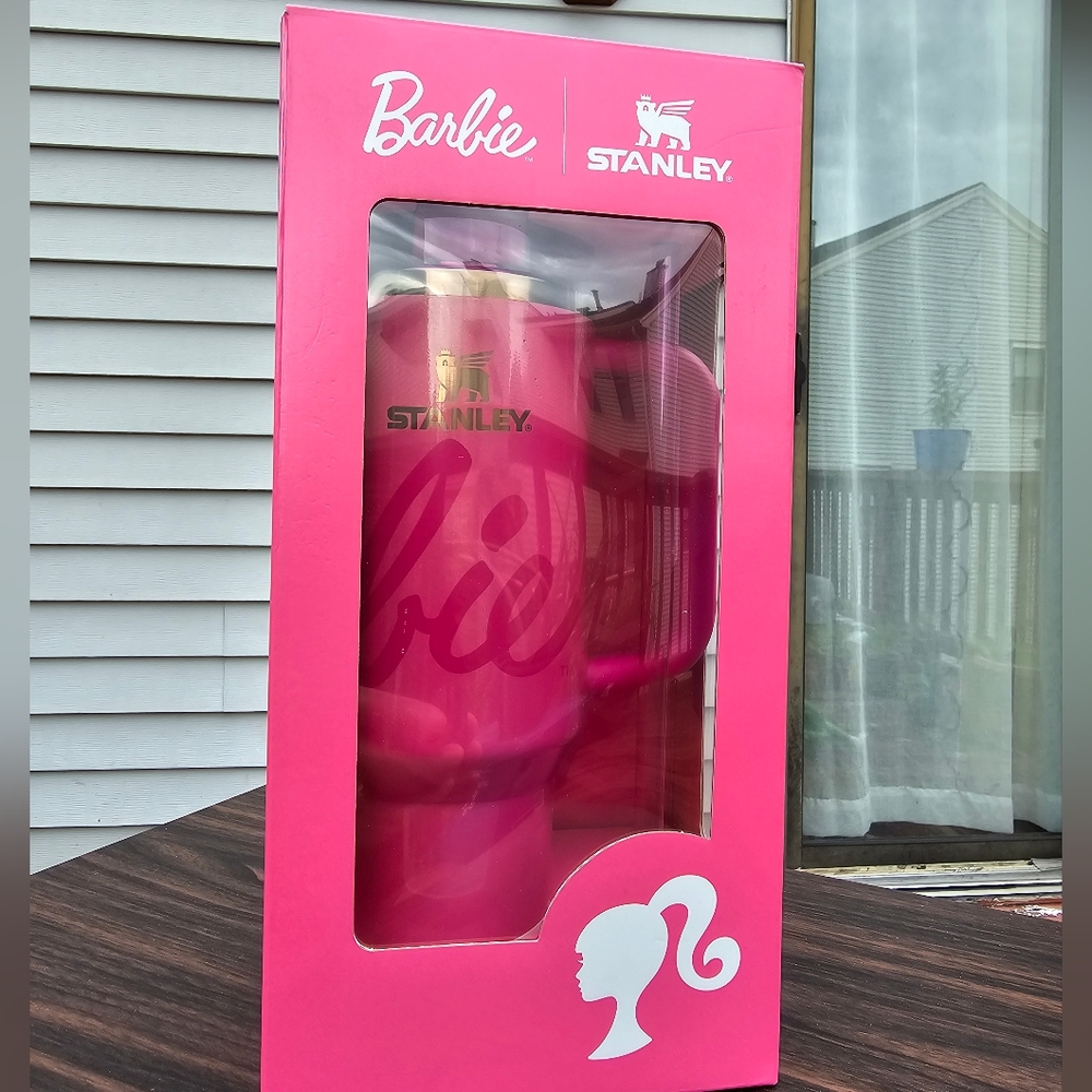 40oz STANLEY BARBIE TUMBLER and FREE tote!!! 🔥🔥 Only ONE LEFT!
